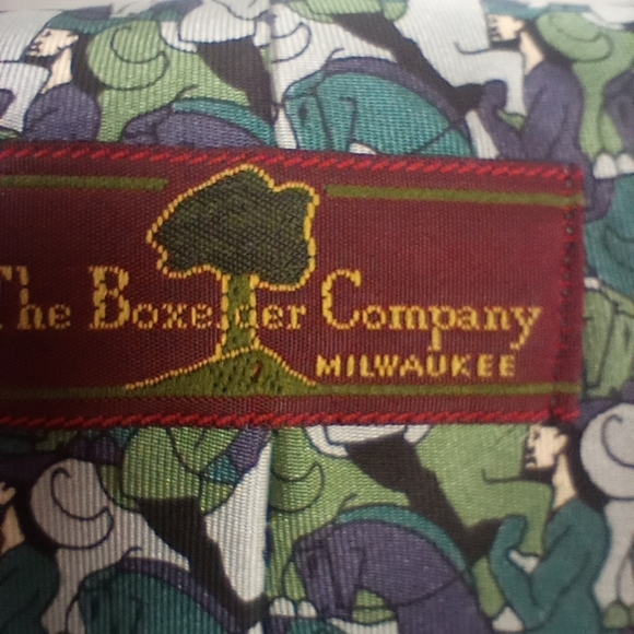 The Boxelder Company Milwaukee, M.C. Escher Foundation Men's Tie Imported Silk. - Picture 6 of 11